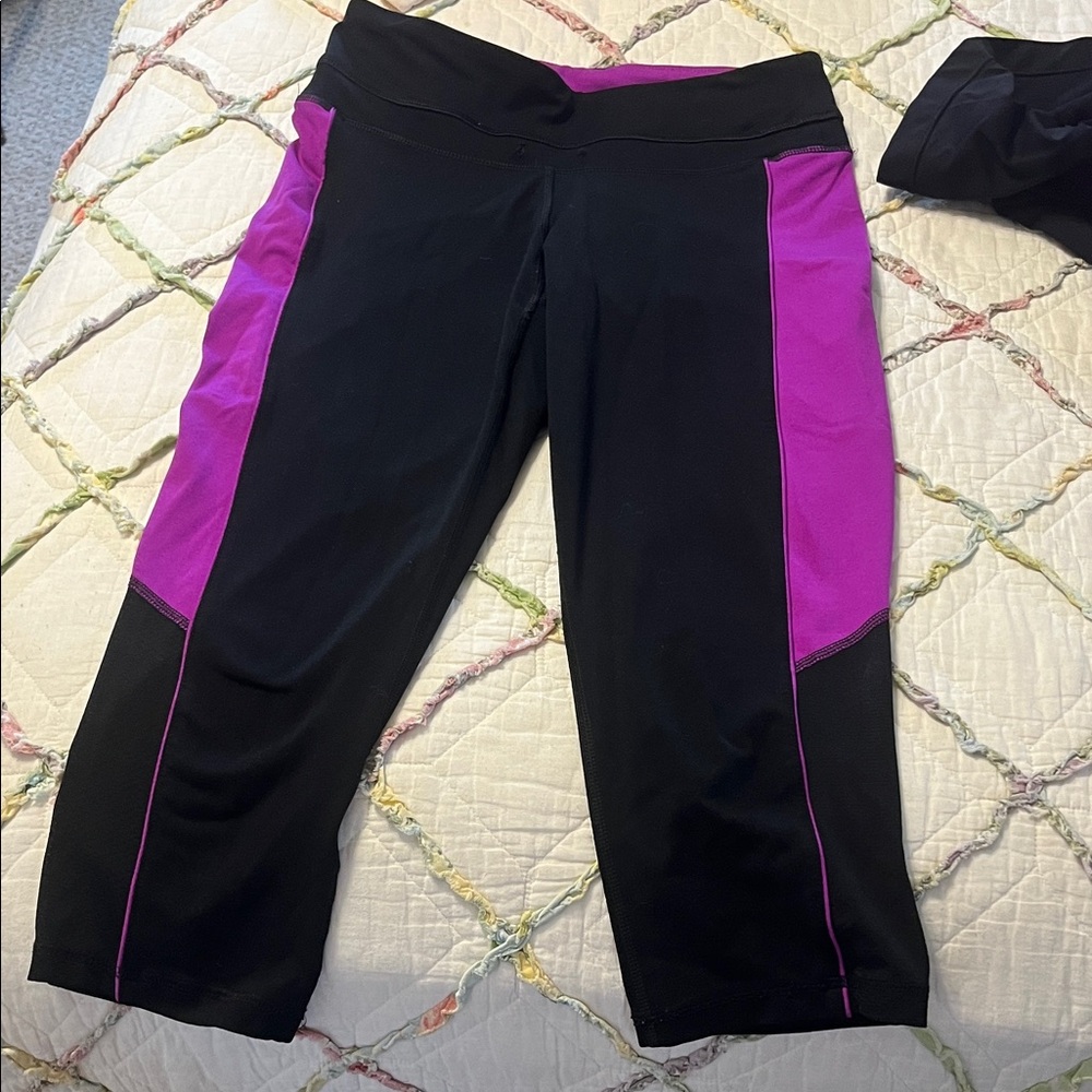 Old Navy Black and Purple Capris
